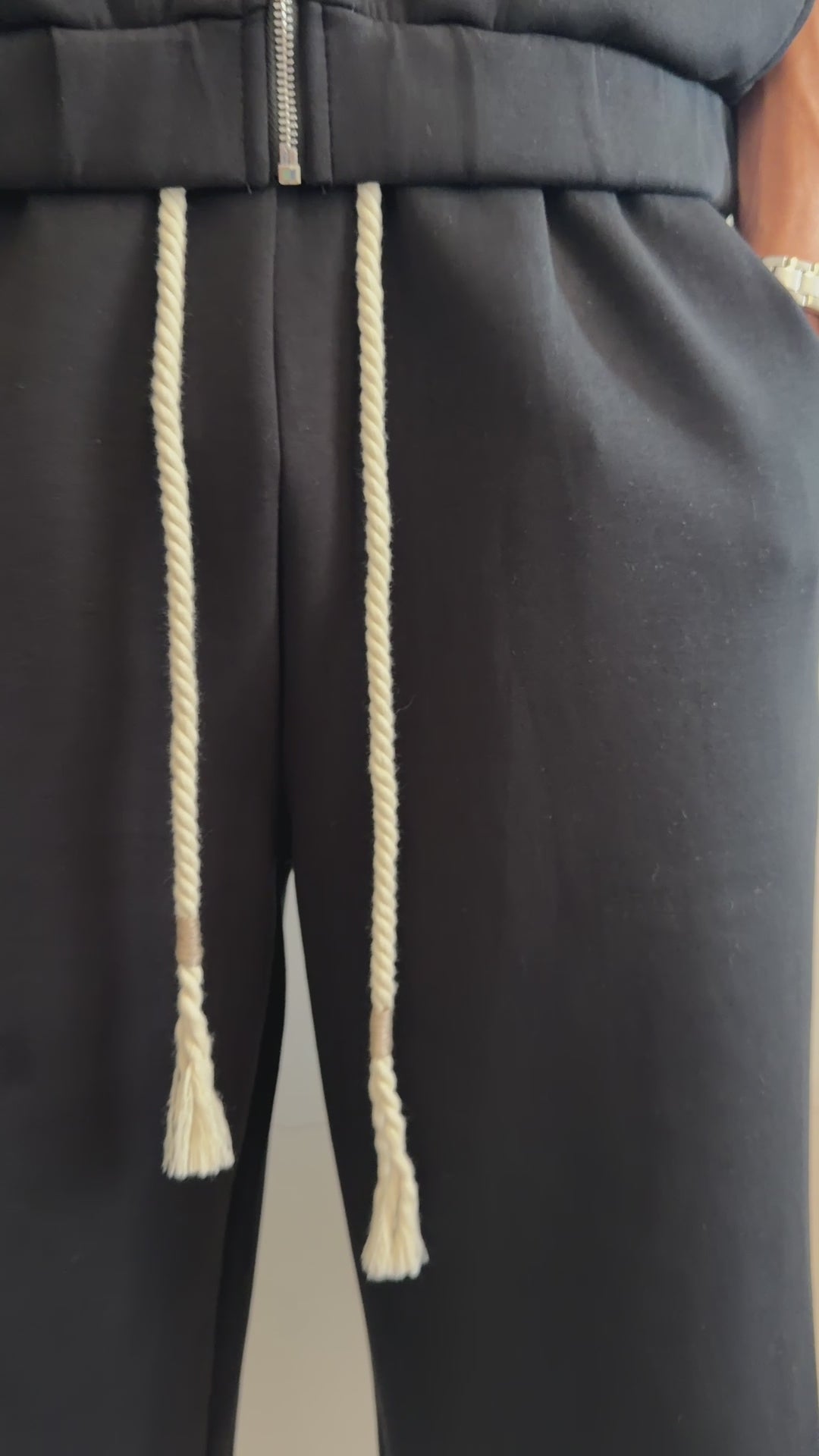 NAM Shadow Zip Set – Coordinato Premium Black